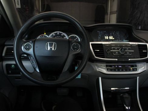 Used 2015 Honda Accord LX image 29