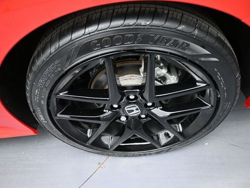 Certified 2025 Honda Civic Sport image 15