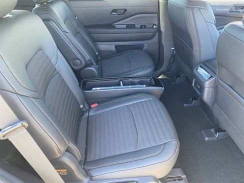 New 2025 Nissan Pathfinder Rock Creek image 14