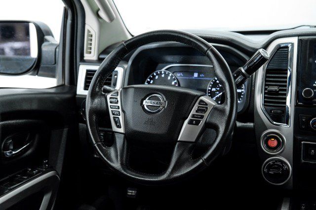 Used 2021 Nissan Titan SV w/ SV Convenience Package AWD/4WD image 13