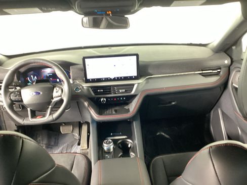 Certified 2025 Ford Explorer ST AWD/4WD image 21
