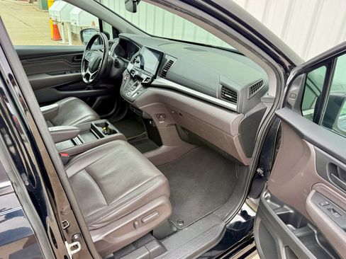 Used 2018 Honda Odyssey Touring image 22