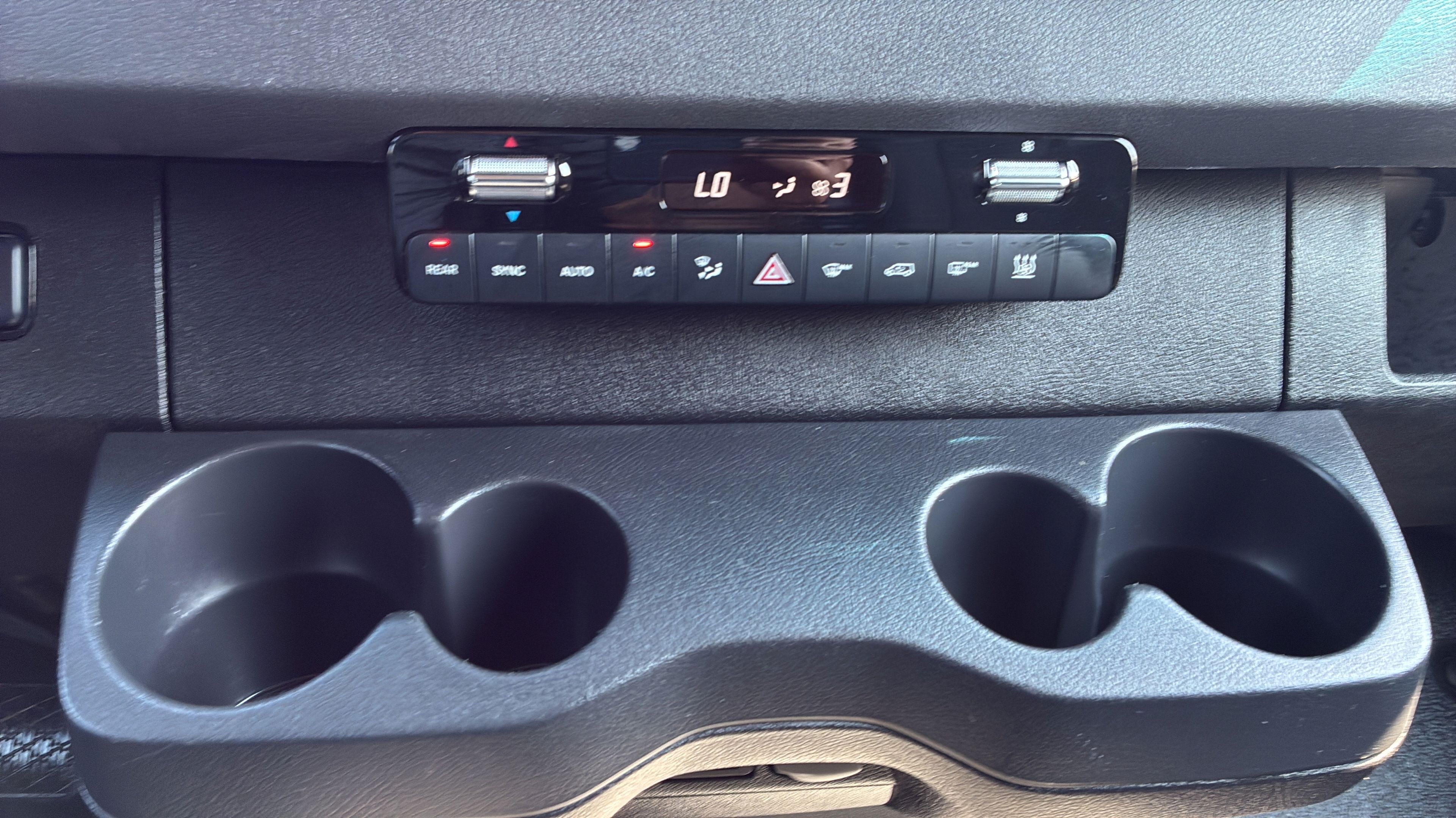 Used 2025 Mercedes-Benz Sprinter 2500 image 11
