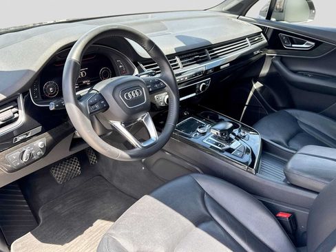Used 2018 Audi Q7 3.0T Prestige w/ Prestige Package AWD/4WD image 2
