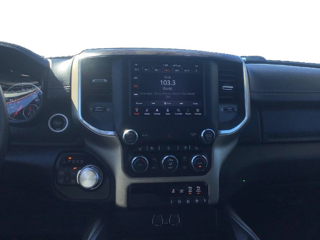 Used 2020 RAM 1500 Laramie AWD/4WD image 14