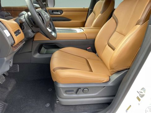 New 2026 Nissan Armada SL w/ Captain's Chari Seat Package image 13