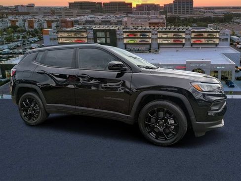 New 2026 Jeep Compass Latitude AWD/4WD image 1
