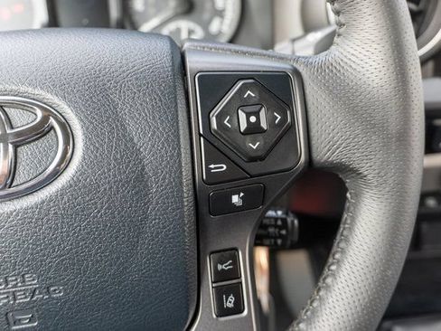 Used 2019 Toyota Tacoma TRD Sport AWD/4WD image 22