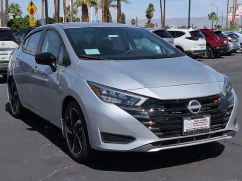 New 2025 Nissan Versa SR w/ Trunk Package FWD image 6
