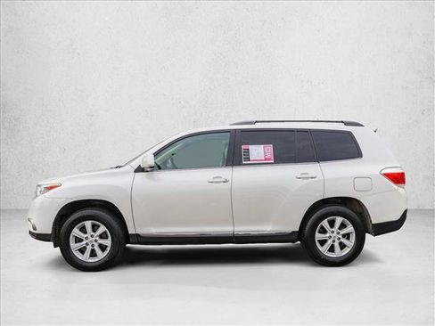 Used 2013 Toyota Highlander SE image 8