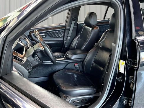 Used 2018 Ford Taurus Limited FWD image 20