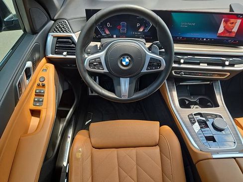 Used 2024 BMW X5 xDrive40i w/ M Sport Package AWD/4WD image 11
