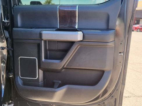 Used 2015 Ford F150 Platinum w/ Equipment Group 701A Luxury AWD/4WD image 19