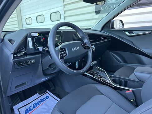 New 2026 Kia Niro LX FWD image 10