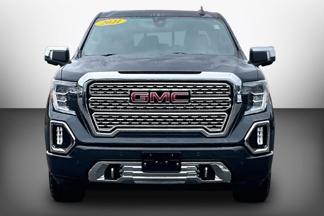 Used 2021 GMC Sierra 1500 Denali w/ Driver Alert Package II AWD/4WD image 3