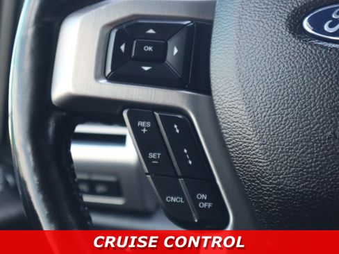 Used 2018 Ford F150 Platinum w/ Equipment Group 701A Luxury AWD/4WD image 16