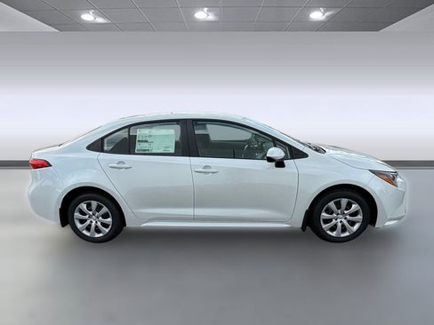 New 2026 Toyota Corolla LE image 9