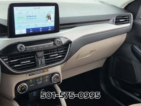 Used 2021 Ford Escape SE FWD image 23