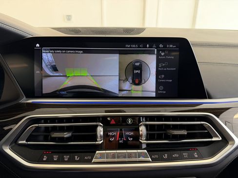 Used 2020 BMW X6 xDrive40i w/ Executive Package image 23