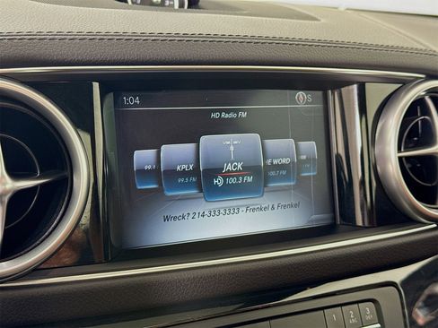 Used 2020 Mercedes-Benz SL 550 image 16