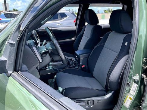 Used 2021 Toyota Tacoma SR AWD/4WD image 27