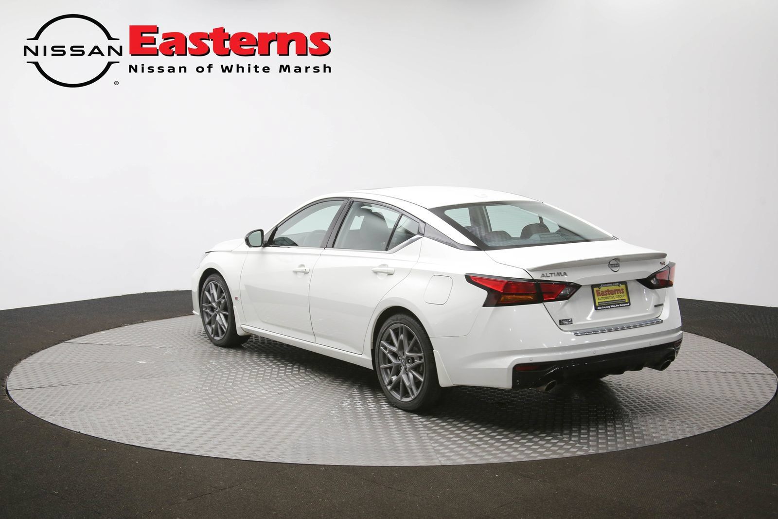 Used 2023 Nissan Altima 2.0 SR FWD image 63