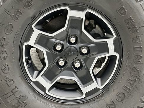 Used 2021 Jeep Gladiator Mojave image 10