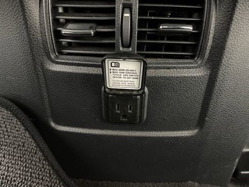 Used 2018 Nissan Titan SL w/ Midnight Edition RWD image 44