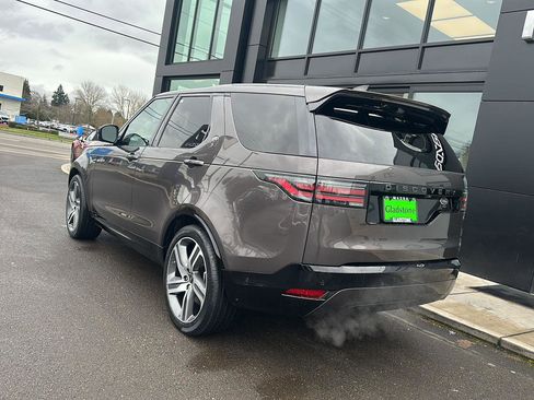 Used 2021 Land Rover Discovery HSE R-Dynamic image 4