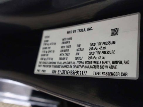 Used 2025 Tesla Model 3 Long Range RWD image 55