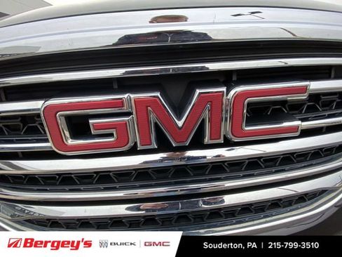 Used 2019 GMC Acadia SLT image 34
