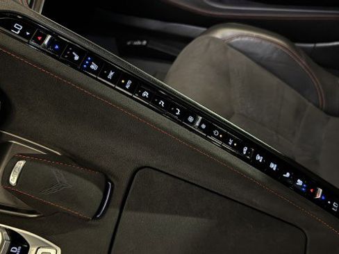 Used 2024 Chevrolet Corvette Stingray Premium Cpe w/ Z51 Performance Package RWD image 9