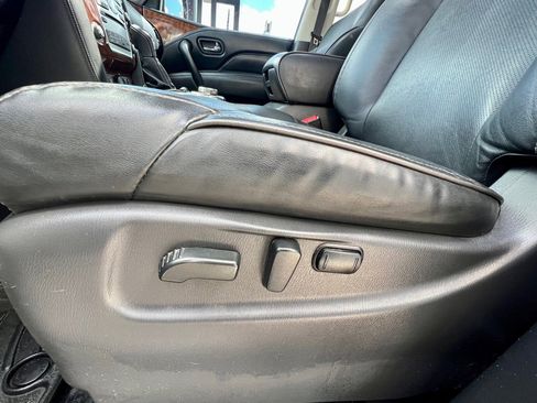 Used 2019 INFINITI QX80 Luxe image 37