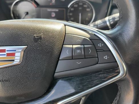 Used 2020 Cadillac XT5 Premium Luxury image 24