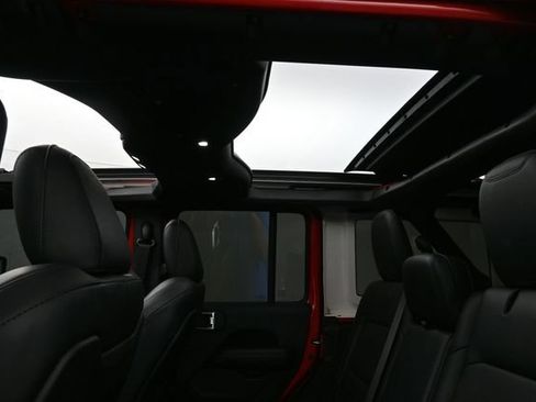 Used 2024 Jeep Wrangler Unlimited Rubicon AWD/4WD image 51