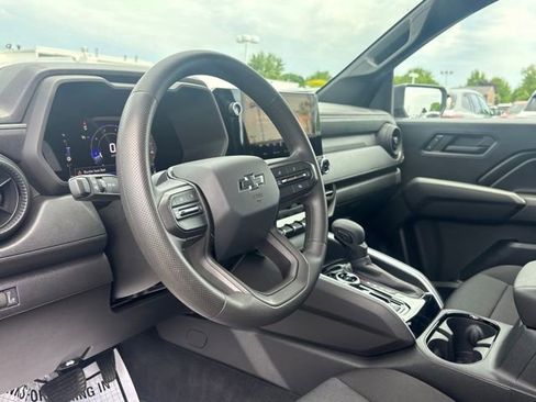 Used 2023 Chevrolet Colorado Trail Boss AWD/4WD image 14