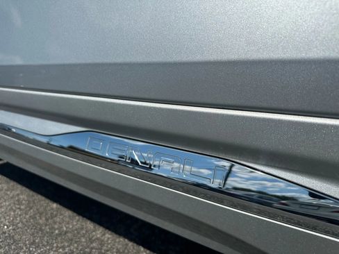 Used 2020 GMC Terrain Denali w/ Denali Premium Package image 9