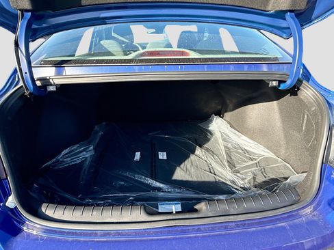 New 2025 Hyundai Elantra SEL image 18