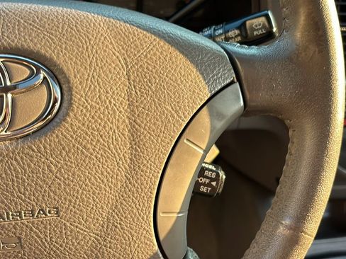 Used 2003 Toyota Sequoia Limited RWD image 17