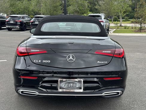 Used 2025 Mercedes-Benz CLE 300 4MATIC Cabriolet image 4