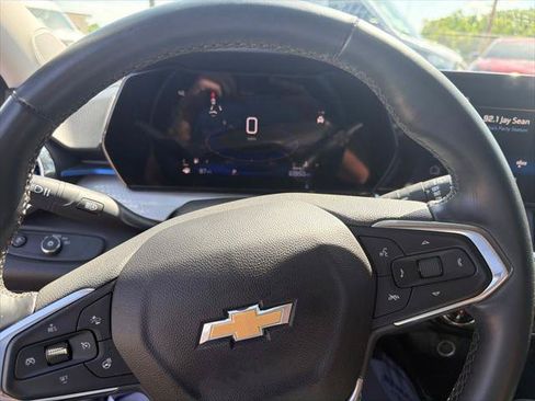 Used 2024 Chevrolet Trax LT w/ Driver Confidence Package FWD image 13