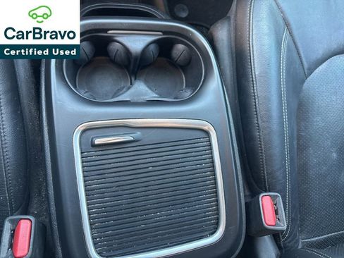Used 2019 Chrysler Pacifica Touring-L Plus w/ Advanced Safetytec Group FWD image 13