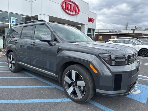 Used 2026 Hyundai Santa Fe Limited image 2