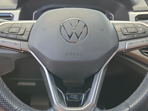 Used 2022 Volkswagen Atlas Cross Sport SEL Premium R-Line AWD/4WD image 27