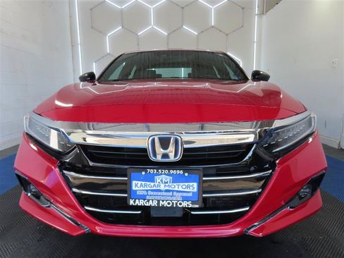 Used 2022 Honda Accord Sport image 2