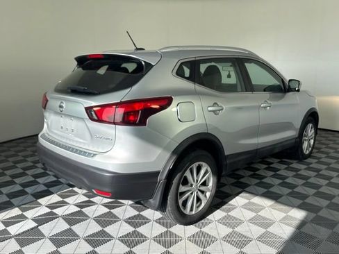 Used 2017 Nissan Rogue Sport SV w/ SV Premium Package AWD/4WD image 31