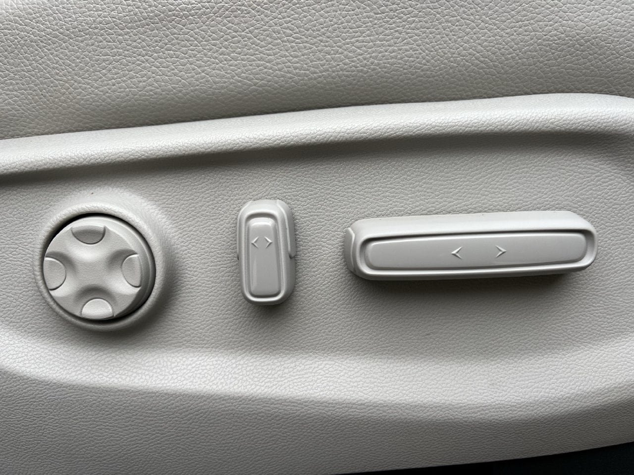 Used 2025 Honda Odyssey EX-L image 26