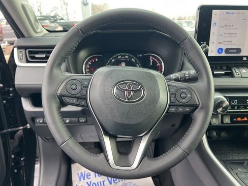 Used 2023 Toyota RAV4 XLE Premium image 13