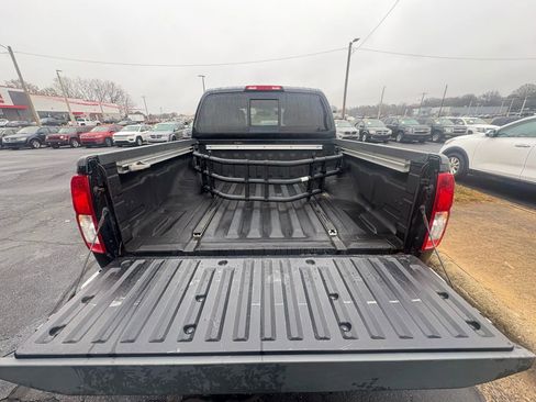 Used 2018 Nissan Frontier SV w/ Value Truck Package image 8