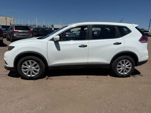 Used 2016 Nissan Rogue S AWD/4WD image 2